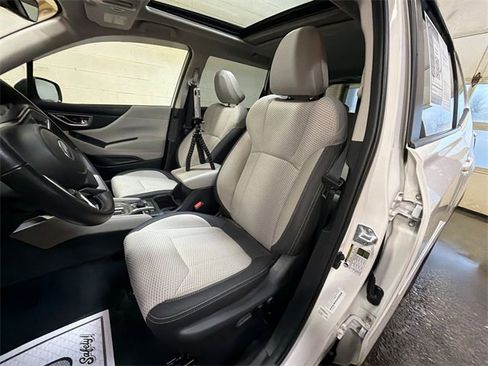 Used 2024 Subaru Forester Premium image 11