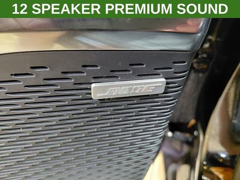 Used 2025 Chevrolet Traverse High Country w/ LPO, Floor Liner Package AWD/4WD image 11