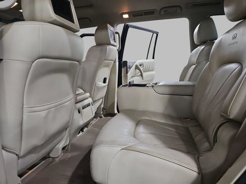 Used 2012 INFINITI QX56 4WD w/ Deluxe Touring Pkg image 19