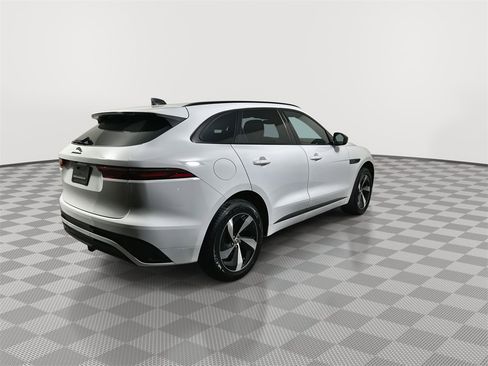 Used 2024 Jaguar F-PACE R-Dynamic S image 8