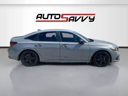 Used 2025 Honda Civic Sport image 8