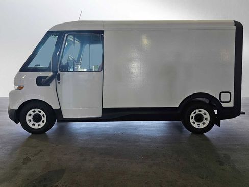 Used 2025 Chevrolet Brightdrop 400 image 6