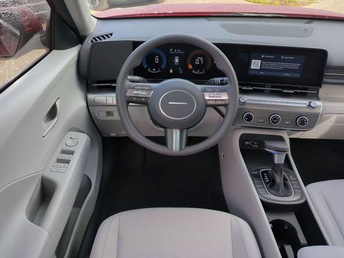 New 2026 Hyundai Kona SE image 18