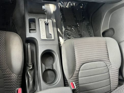 Used 2019 Nissan Frontier SV RWD image 16