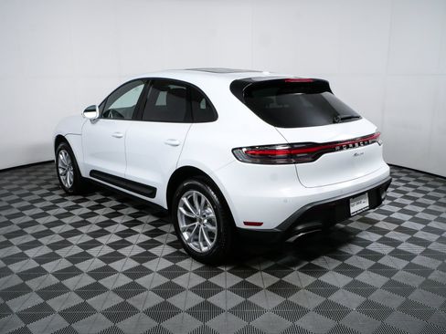 New 2026 Porsche Macan AWD/4WD image 3