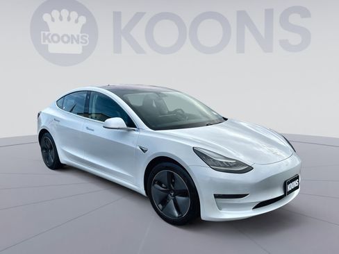 Used 2018 Tesla Model 3 Long Range image 10