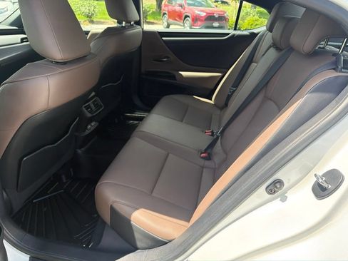 Used 2022 Lexus ES 350 w/ Premium Package FWD image 21