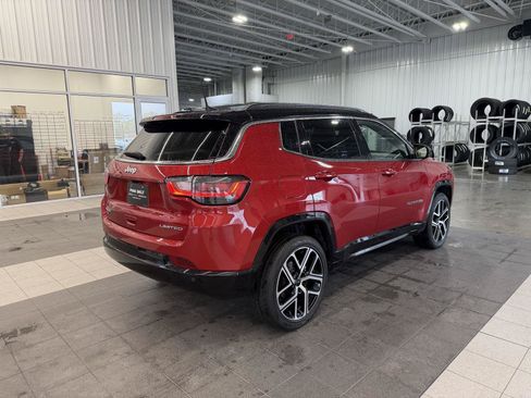Certified 2025 Jeep Compass Limited w/ Elite Group AWD/4WD image 6