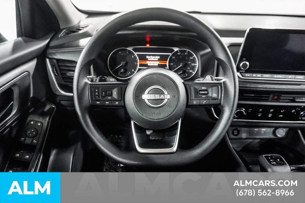 Used 2024 Nissan Rogue S FWD image 22