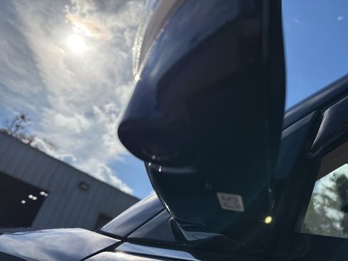 Used 2020 Nissan Armada SL w/ Premium Package image 33