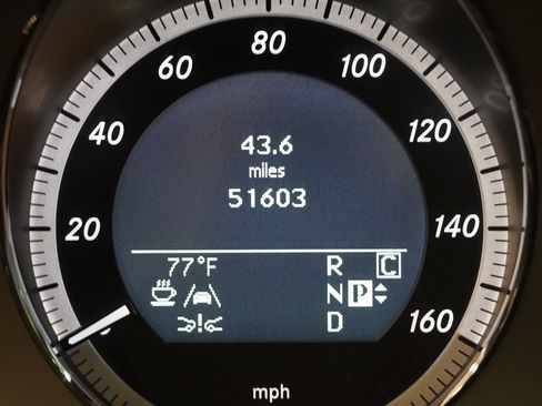 Used 2010 Mercedes-Benz E 350 Sedan image 5
