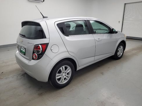 Used 2014 Chevrolet Sonic LT FWD image 10