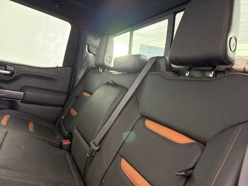 Used 2022 GMC Sierra 1500 AT4 w/ AT4 Premium Package AWD/4WD image 13
