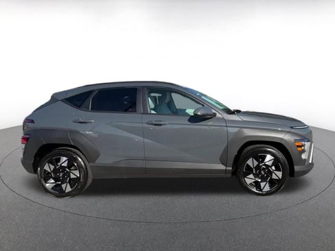 Used 2025 Hyundai Kona SEL image 16