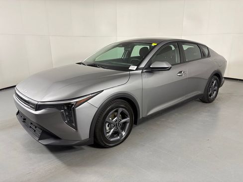 Used 2025 Kia K4 FWD image 4