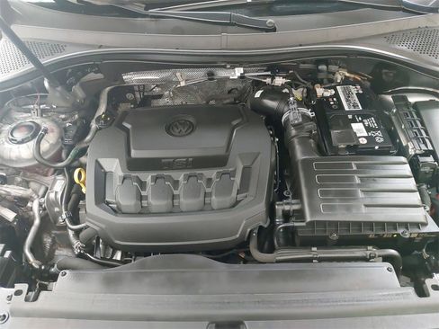 Used 2022 Volkswagen Tiguan SE image 39