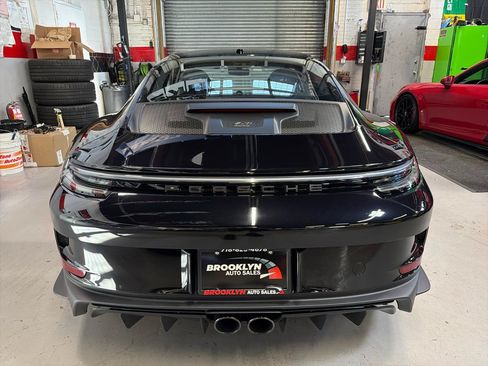 Used 2024 Porsche 911 GT3 RWD image 7