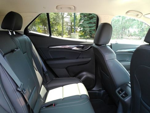 Certified 2023 Buick Envision Essence FWD image 18