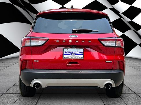 Used 2020 Ford Escape SE AWD/4WD image 4