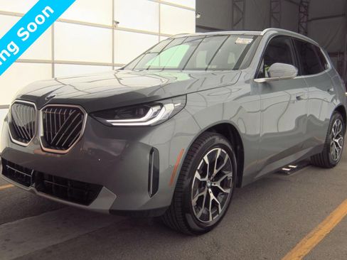 Used 2025 BMW X3 xDrive30i w/ Convenience Package image 3