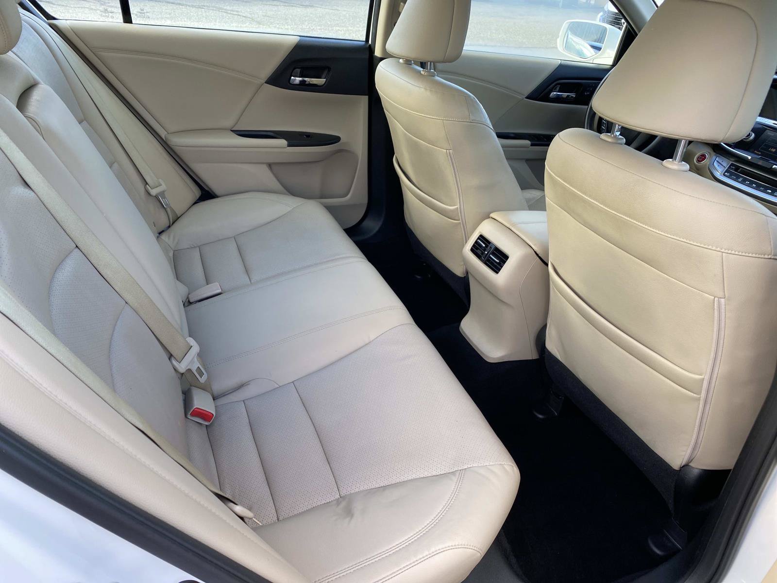 Used 2015 Honda Accord EX-L image 24