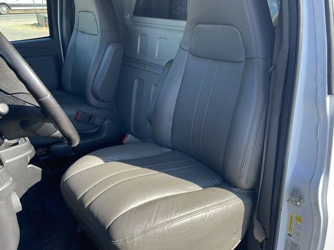 Used 2020 Chevrolet Express 2500 w/ Driver Convenience Package RWD image 10
