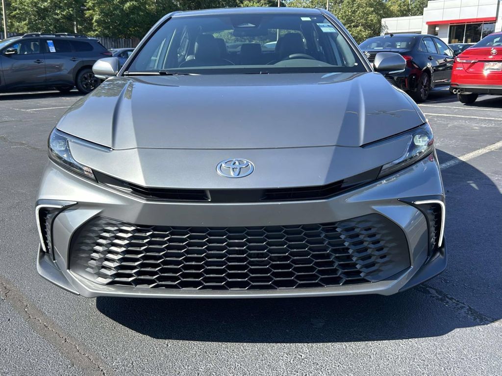New 2026 Toyota Camry Hybrid FWD image 8