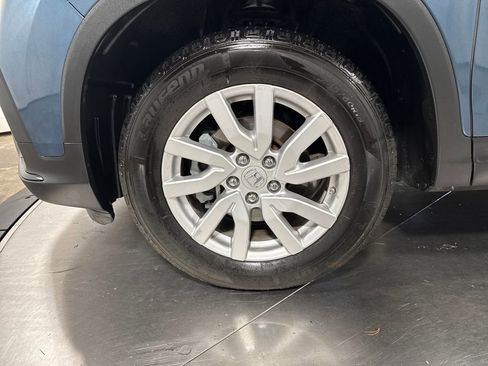 Used 2019 Honda Pilot LX image 2