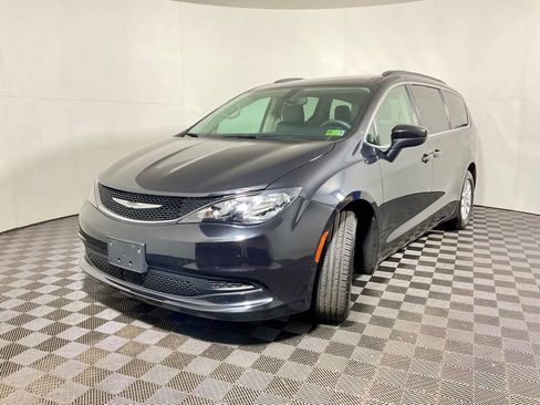 Used 2021 Chrysler Voyager Lxi image 6