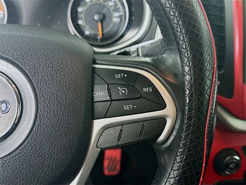 Used 2016 Jeep Cherokee Trailhawk w/ Trailer Tow Group image 27