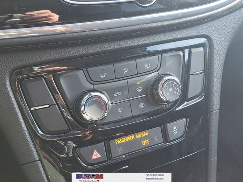 Used 2020 Buick Encore Preferred image 19