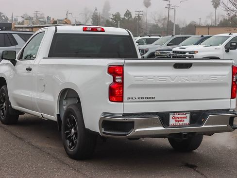 Used 2022 Chevrolet Silverado 1500 W/T image 2