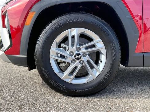 Certified 2026 Hyundai Tucson SE FWD image 8