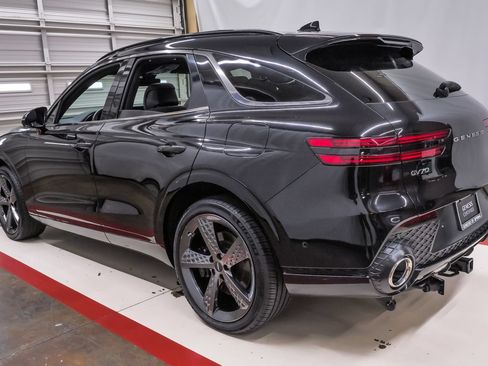 Certified 2023 Genesis GV70 2.5T w/ Sport Prestige Package AWD/4WD image 8