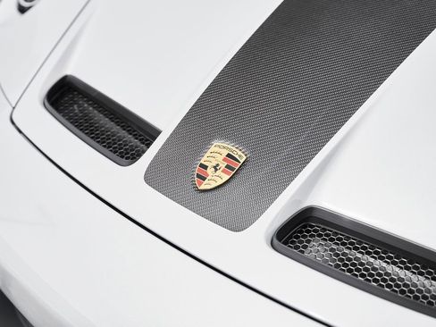 Used 2026 Porsche 911 GT3 w/ Weissach Package RWD image 7