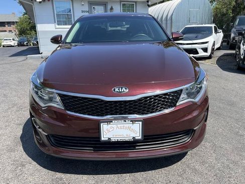 Used 2017 Kia Optima LX FWD image 2