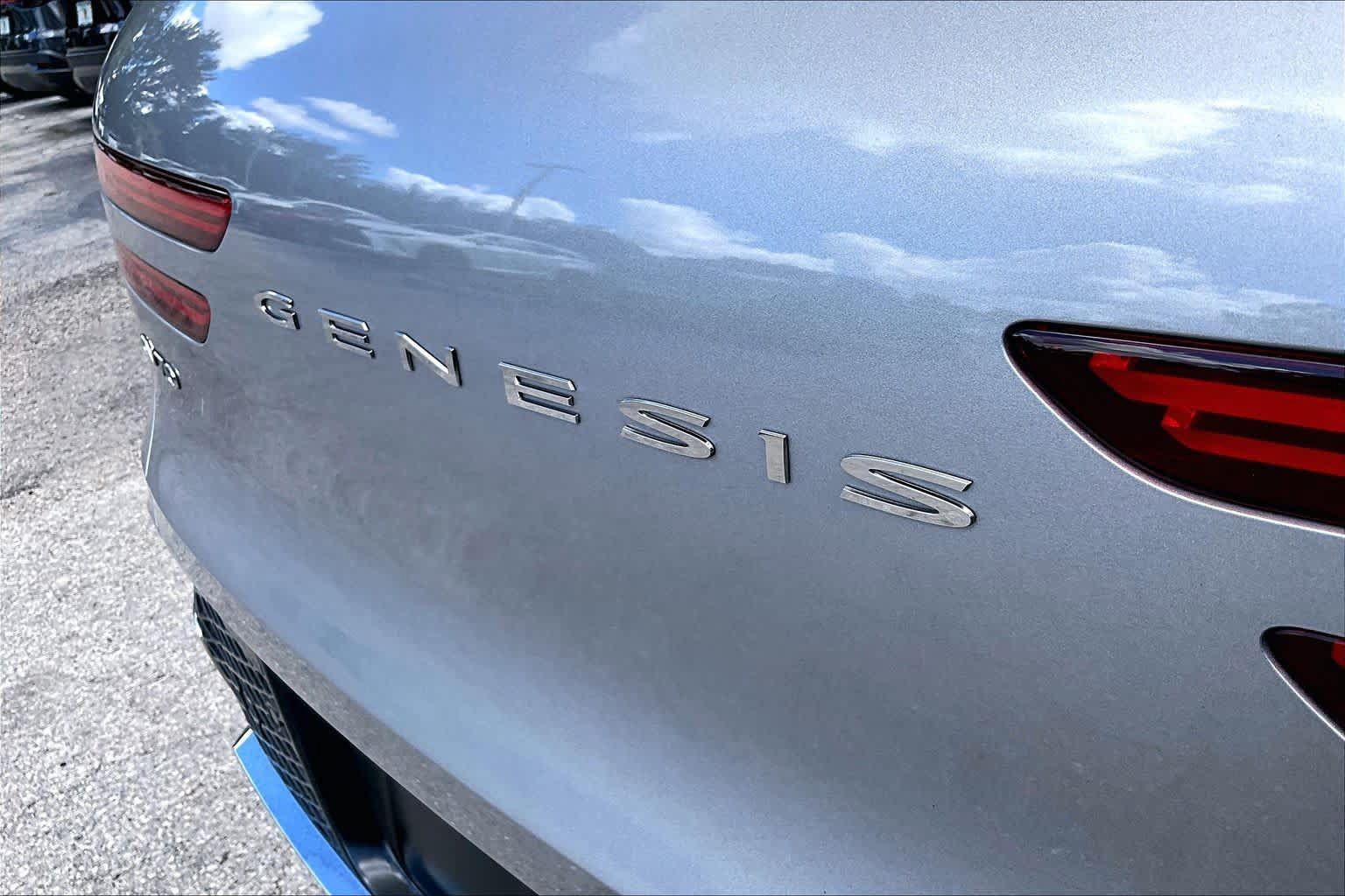 Used 2022 Genesis GV70 2.5T w/ Select Package AWD/4WD image 31