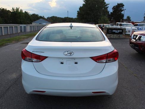 Used 2013 Hyundai Elantra GLS FWD image 6