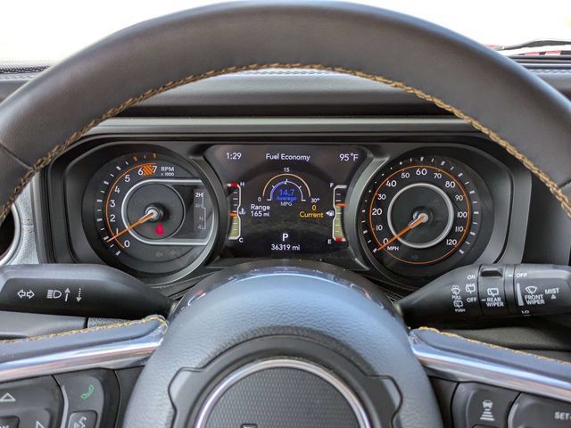 Used 2025 Jeep Wrangler Unlimited Sahara AWD/4WD image 27