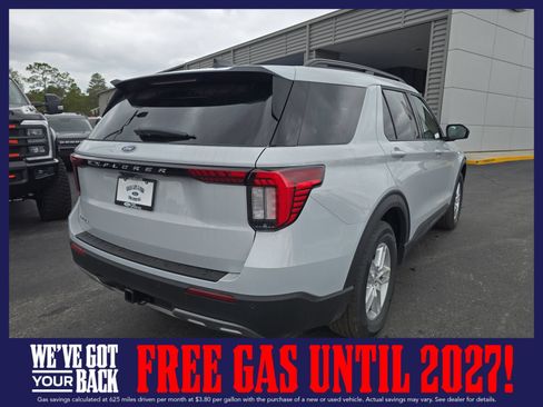 New 2026 Ford Explorer Active w/ Active Comfort Package RWD image 6