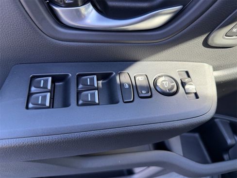 New 2025 Honda Pilot Touring image 28