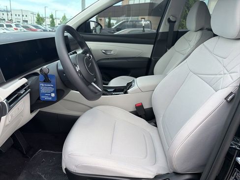 New 2026 Hyundai Tucson SE FWD image 11