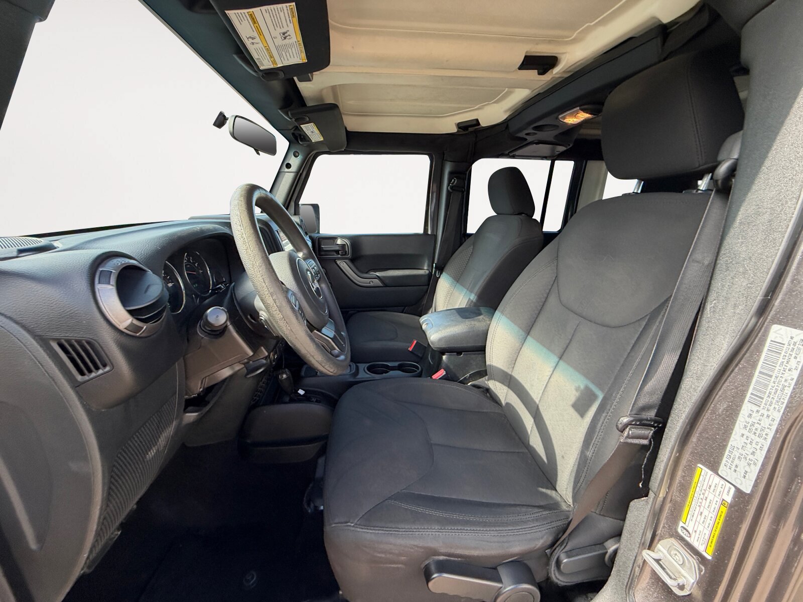 Used 2018 Jeep Wrangler Unlimited Sport AWD/4WD image 9