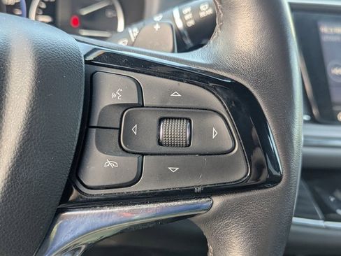 Used 2024 Buick Enclave Premium image 17