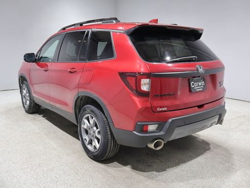 Used 2023 Honda Passport TrailSport image 5