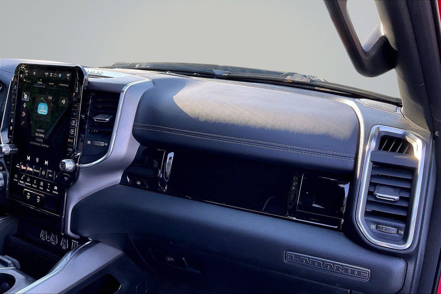 Used 2025 RAM 1500 Laramie w/ Night Edition AWD/4WD image 17