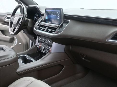 Used 2021 GMC Yukon SLT image 35