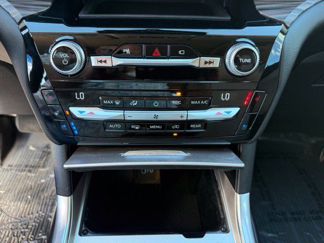 Used 2021 Ford Explorer Limited w/ Equipment Group 301A RWD image 28