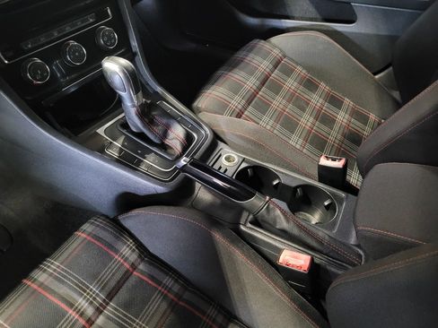 Used 2015 Volkswagen GTI Autobahn FWD image 26