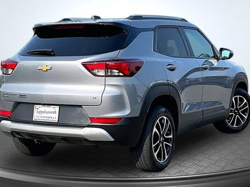 Used 2025 Chevrolet TrailBlazer LT AWD/4WD image 6